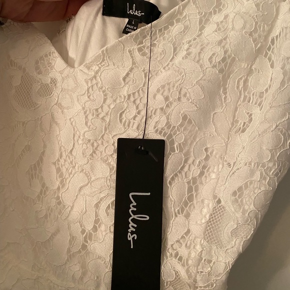 Lulu’s Floral Lace Dress - Picture 3 of 3